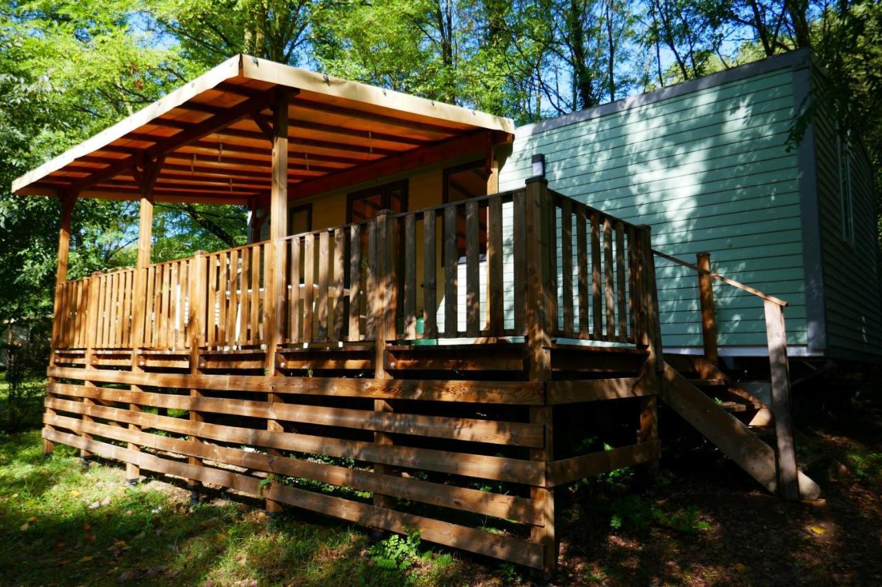 Camping Le Ventadour Meyras Dış mekan fotoğraf