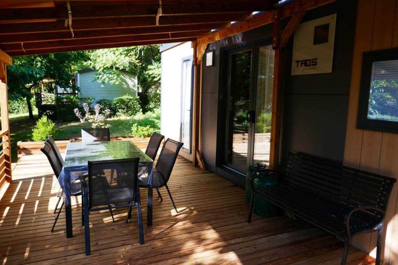 Camping Le Ventadour Meyras Dış mekan fotoğraf