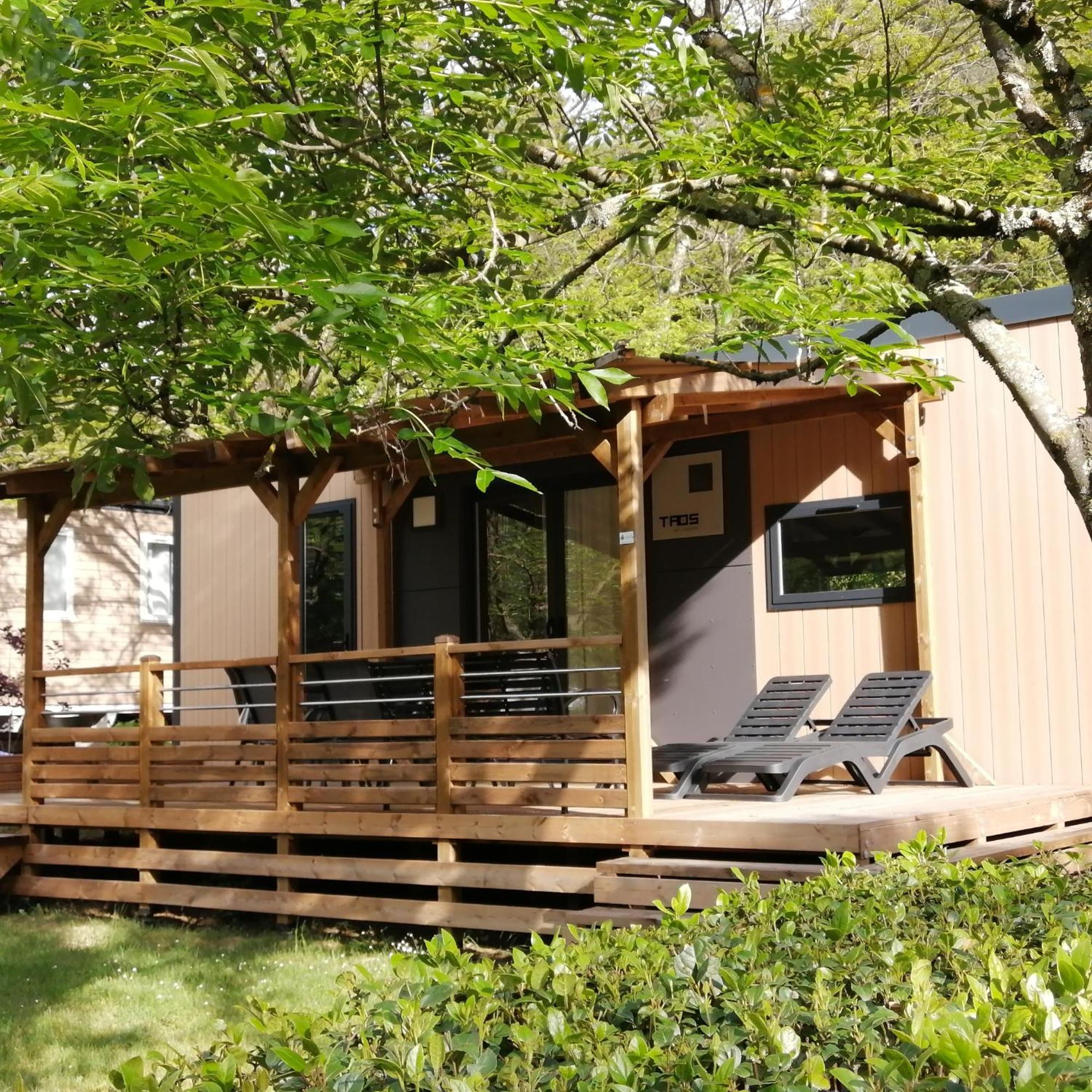 Camping Le Ventadour Meyras Dış mekan fotoğraf