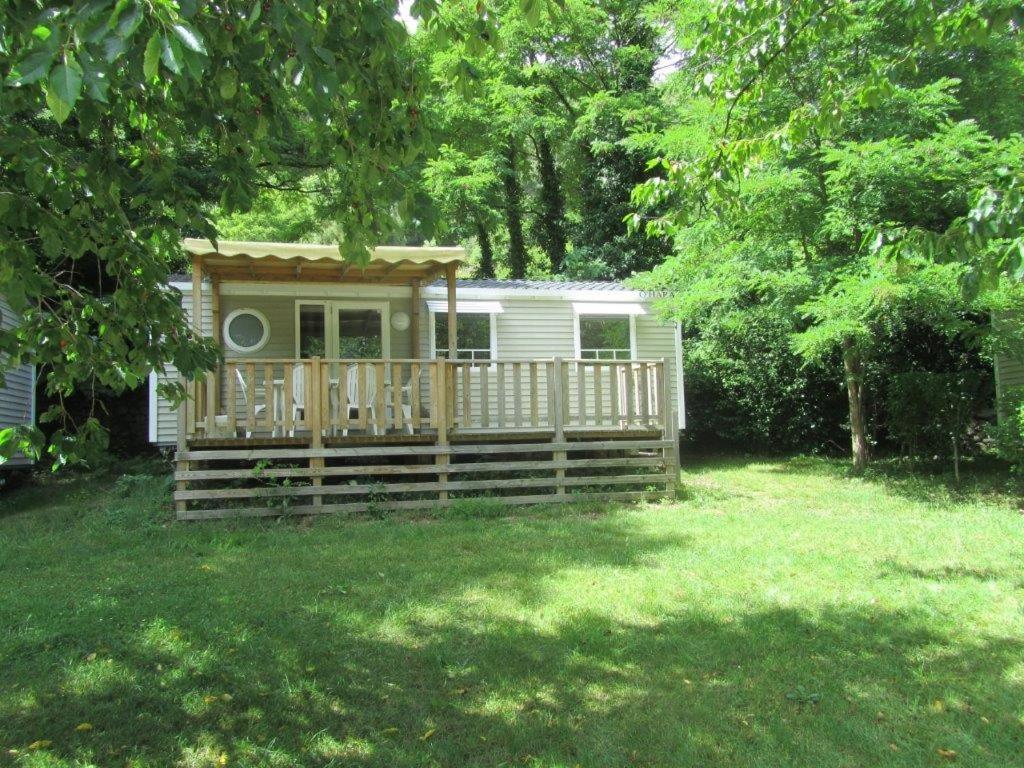 Camping Le Ventadour Meyras Dış mekan fotoğraf