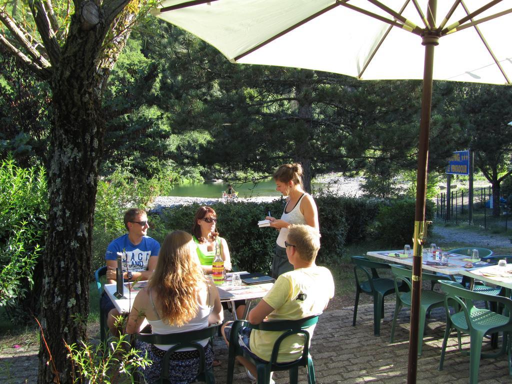Camping Le Ventadour Meyras Dış mekan fotoğraf