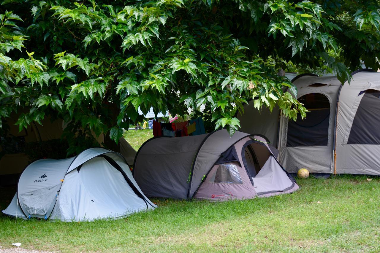 Camping Le Ventadour Meyras Dış mekan fotoğraf