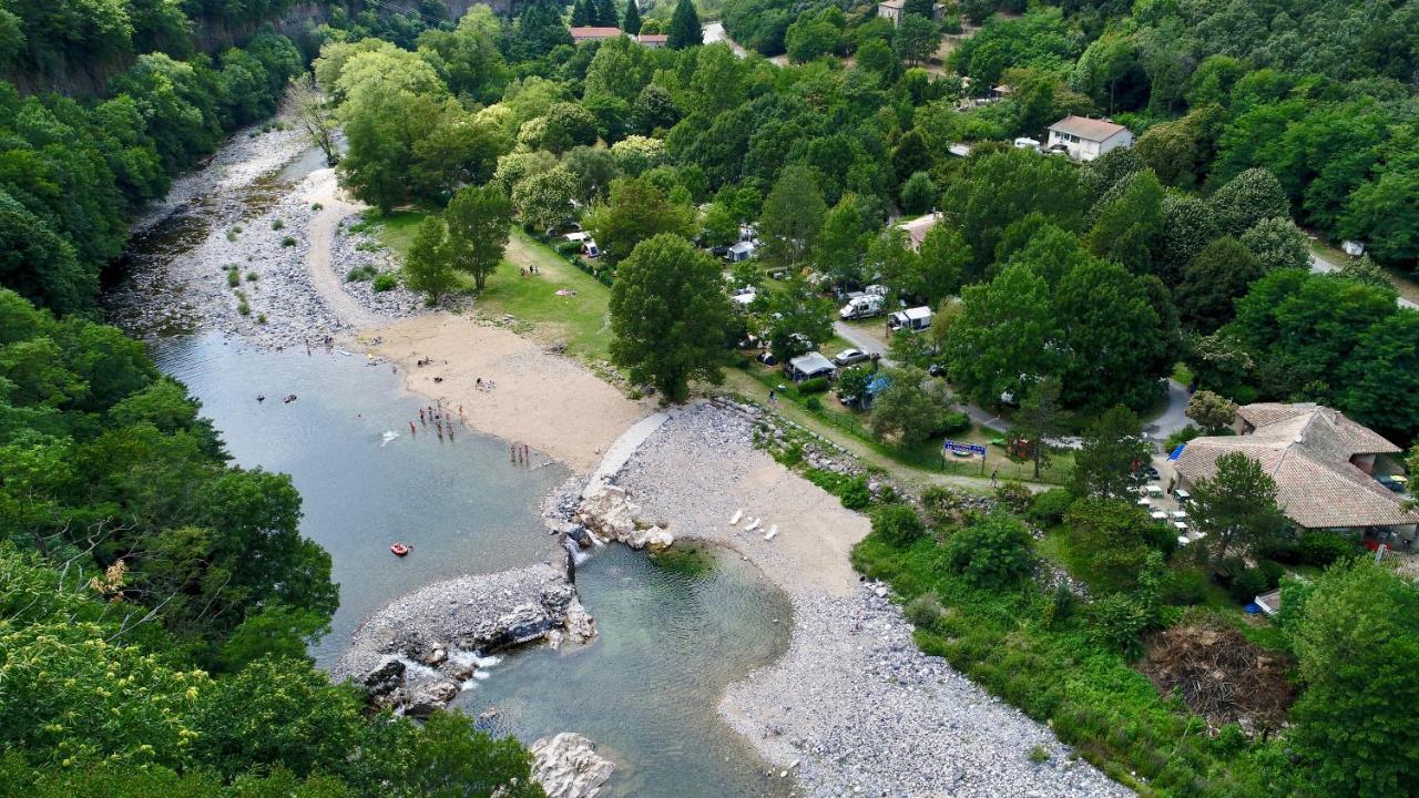 Camping Le Ventadour Meyras Dış mekan fotoğraf